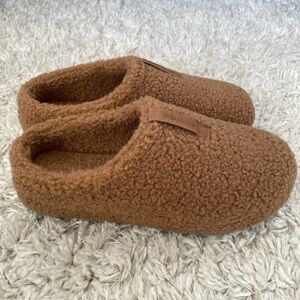 Bombas Women's Sunday Slippers- Never worn!